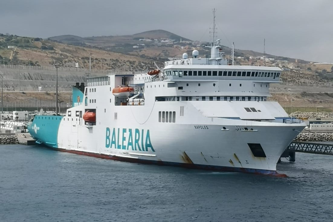 Ferry Napoles accosté au port de Tanger Med