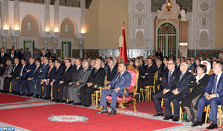 صاحب الجلالة محمد السادس يترأس حفل توقيع اتفاقيات تمويل مشروع وصال ميناء الدرا البيضاء